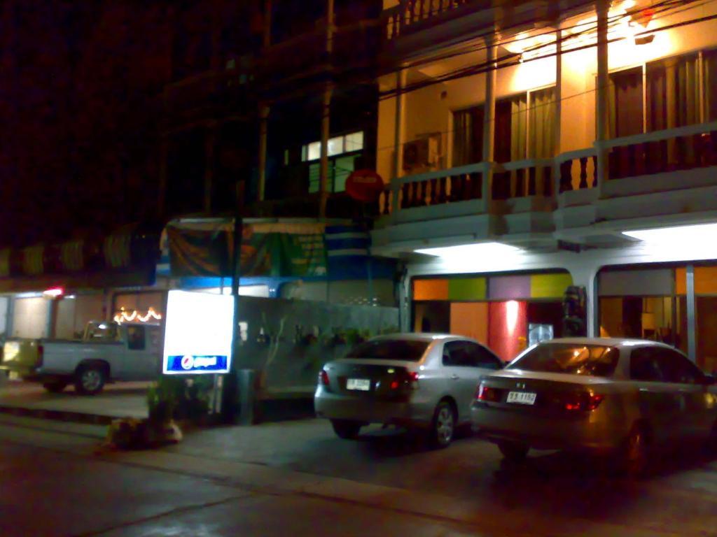 Moon House @ Clock Tower Hostel Chiang Rai Exterior photo